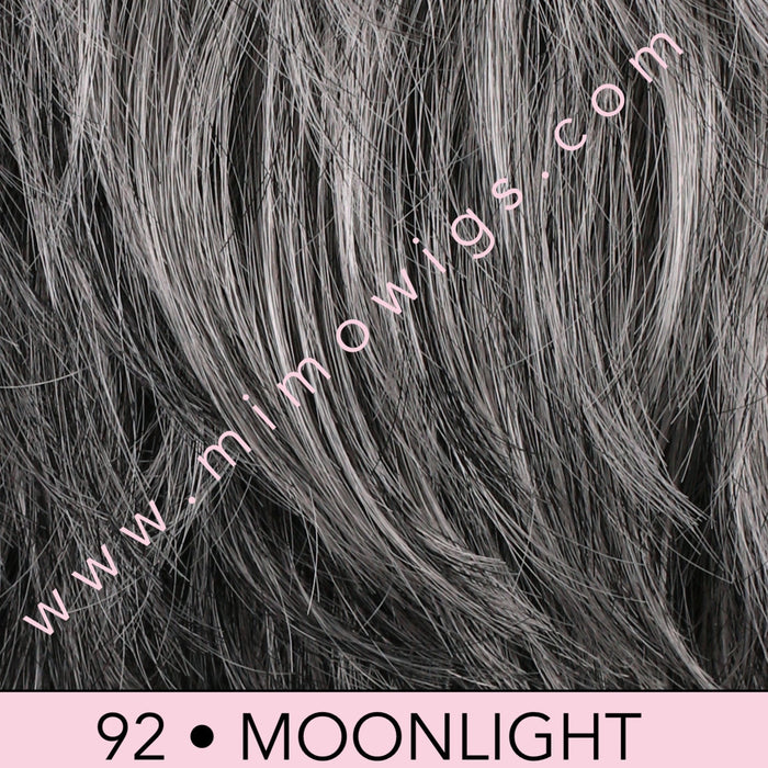 92 • MOONLIGHT | Cool flash front deepening to a midnight shade at the nape. An almost ombré appearance.