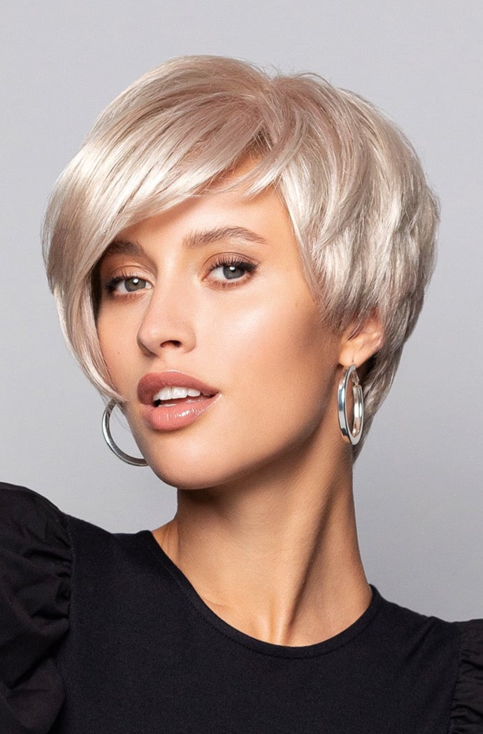 Clic by Gisela Mayer • Top News Collection