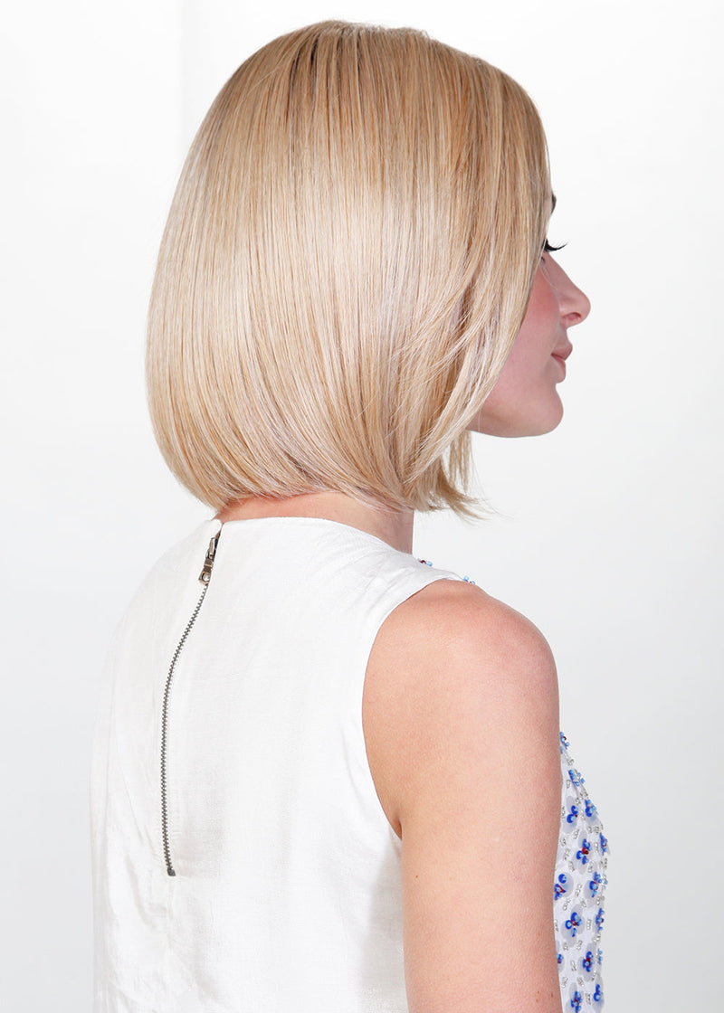 BROWN SUGAR SWEETCREAM • 12/22R8 ••• Light Brown tones with dark blonde and a mid brown root for  a neutral "bronde" appearance