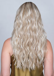 CHROME • 51/56/60R4 ••• Dark brown root with a gradual mix of 30% gray.10%gray and white at tip