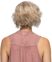 R8 /26H ••• Golden Brown with Golden Blonde Highlights