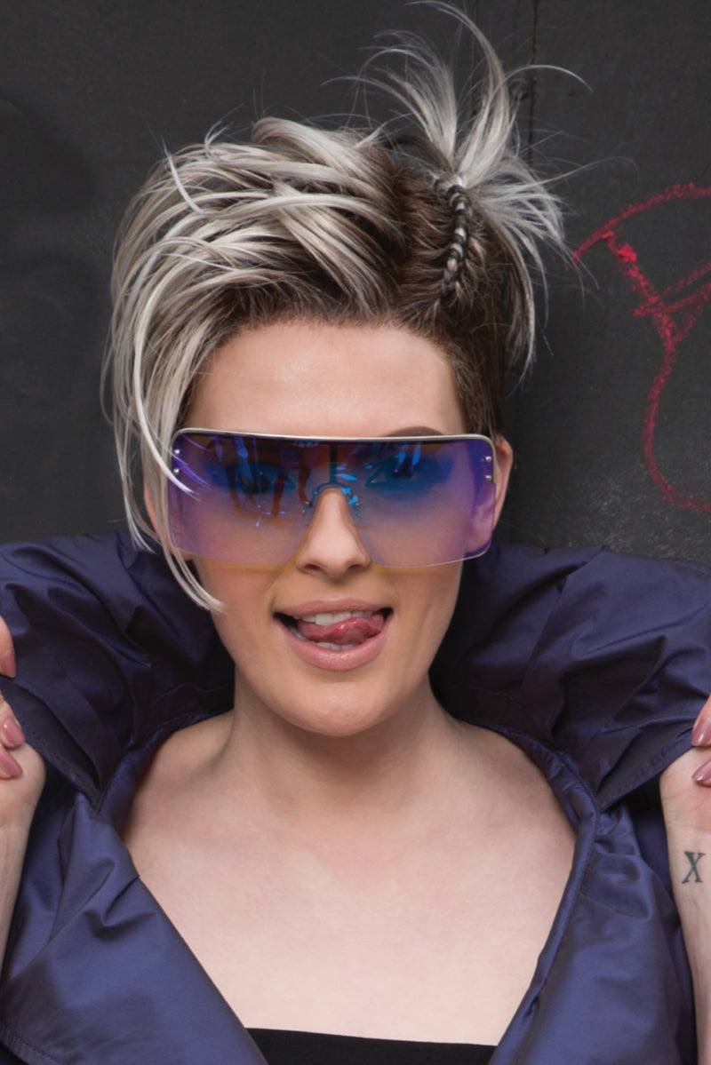 RH12 /26RT4 ••• Light Brown with Chunky Golden Blonde Highlights & Dark Brown Roots