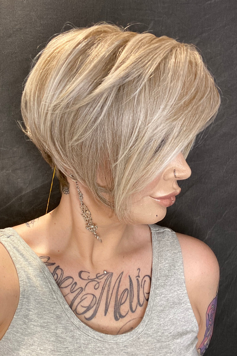 24BT18s8 • SHADED MOCHA | Med Natural Ash Blonde & Light Natural Gold Blonde Blend with Light Natural Gold Blonde tips Shaded with Med Brown